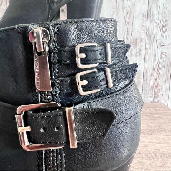 Vince Camuto Leather Moto Western Ankle Boot Size 7 - Picture 3 of 9